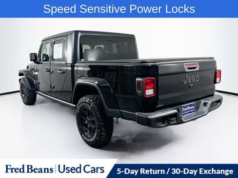 Used 2022 Jeep Gladiator Sport AWD/4WD image 6