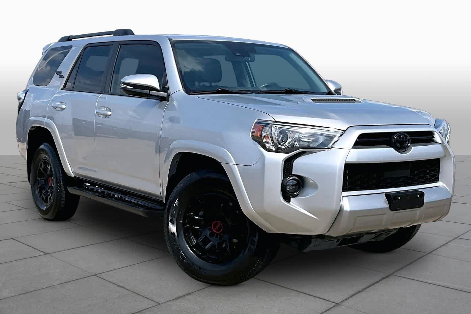Used 2022 Toyota 4Runner TRD Off-Road Premium w/ TRD Black Wheel Package (TMS) AWD/4WD image 3