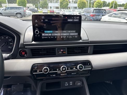 Used 2025 Honda Pilot Touring image 25