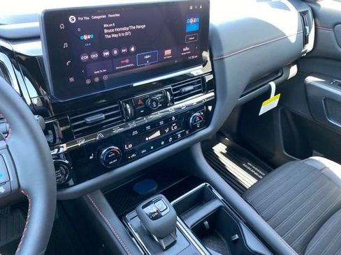 New 2026 Nissan Pathfinder Rock Creek w/ Rock Creek Premium Package AWD/4WD image 18