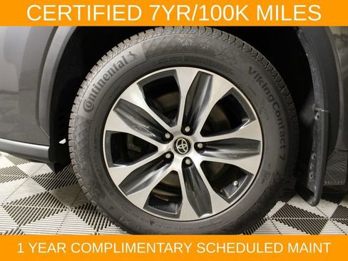 Used 2023 Toyota Highlander XLE AWD/4WD image 30