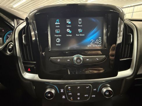 Used 2019 Chevrolet Traverse LT image 20