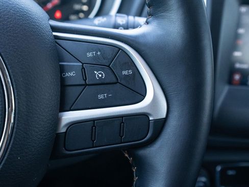 Used 2018 Jeep Compass Latitude w/ Popular Equipment Group image 24