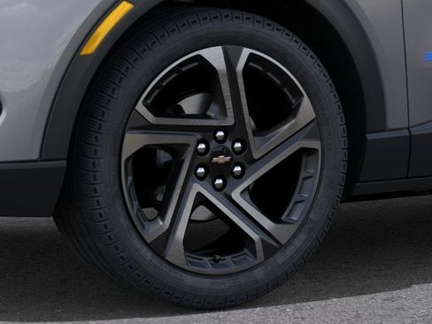 New 2026 Chevrolet Equinox EV LT FWD image 23