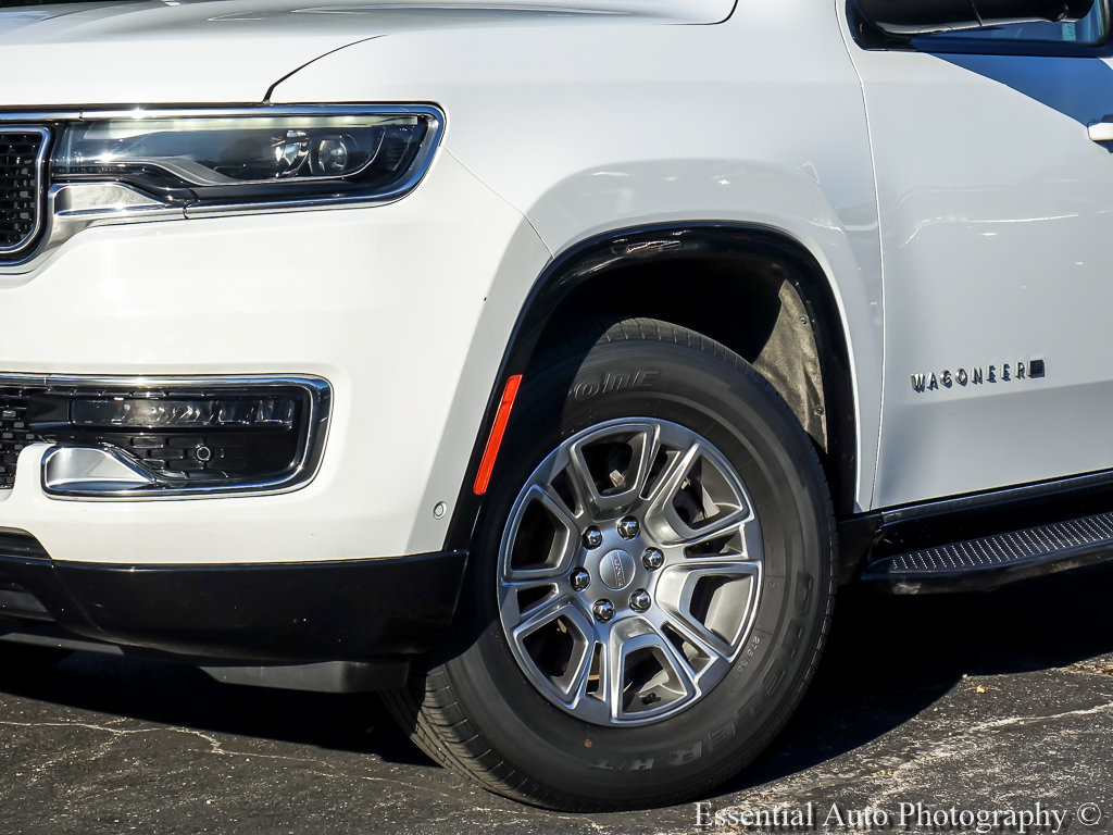 Used 2023 Jeep Wagoneer 4WD w/ Convenience Group I image 5