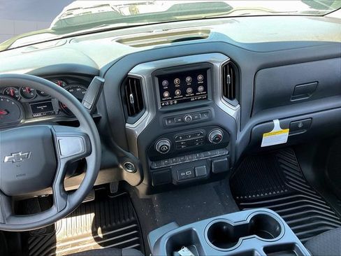 New 2026 Chevrolet Silverado 1500 Custom Trail Boss AWD/4WD image 6