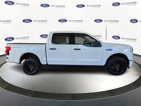 New 2025 Ford F150 Lightning XLT image 5
