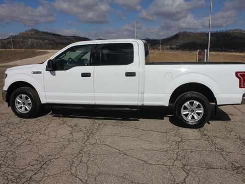 Used 2017 Ford F150 XLT w/ Trailer Tow Package image 9