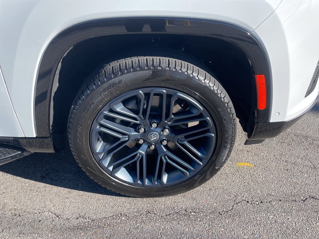 Certified 2026 Jeep Grand Wagoneer L 4WD image 10