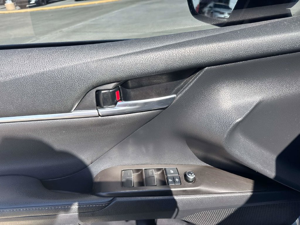 Used 2021 Toyota Camry XSE FWD image 24