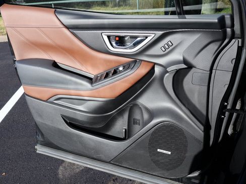 Used 2024 Subaru Forester Touring image 32