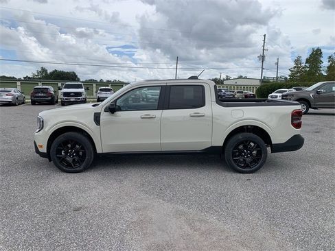 New 2025 Ford Maverick Lariat w/ Black Appearance Package image 7