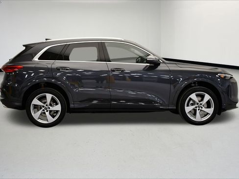 New 2025 Audi Q5 Premium Plus image 6