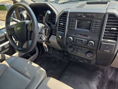 Used 2017 Ford F150 XL w/ Equipment Group 101A Mid RWD image 24