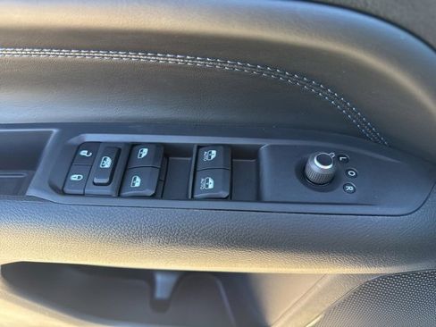 New 2026 Jeep Compass Latitude image 9