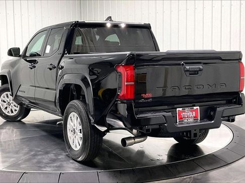 New 2026 Toyota Tacoma SR5 AWD/4WD image 3