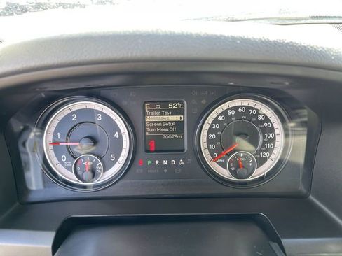 Used 2018 RAM 3500 Tradesman w/ Chrome Appearance Group image 15