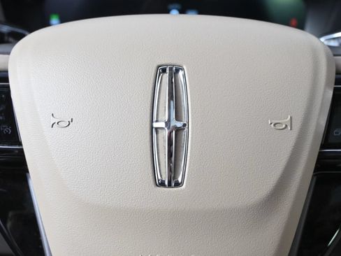 Used 2021 Lincoln Corsair Reserve AWD/4WD image 34
