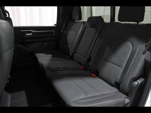 Used 2020 RAM 1500 Big Horn AWD/4WD image 21