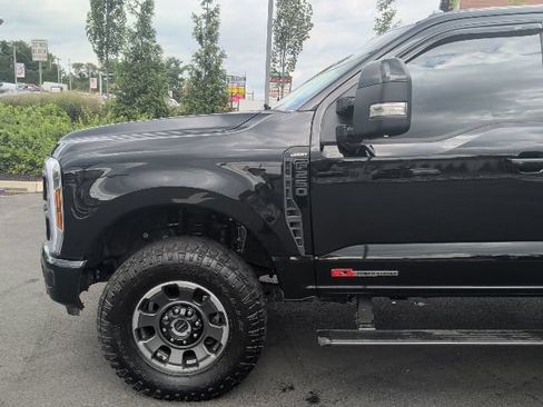 Certified 2024 Ford F250 Lariat w/ Lariat Ultimate Package AWD/4WD image 2
