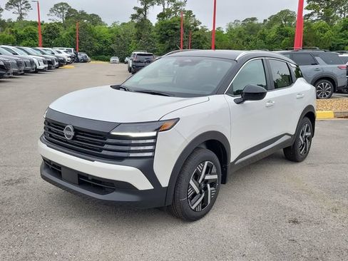 New 2026 Nissan Kicks SV FWD image 5