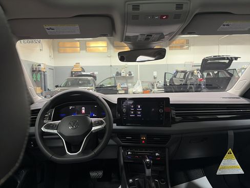 New 2026 Volkswagen Jetta SE image 27