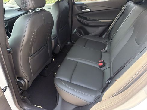 Used 2024 Buick Encore GX Sport Touring FWD image 31