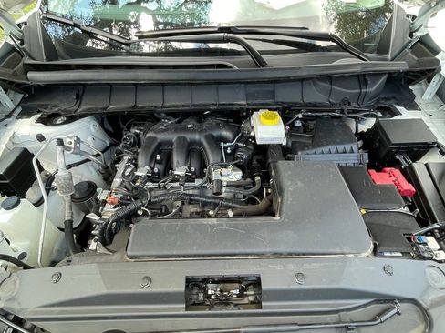 Used 2024 Nissan Pathfinder SV FWD image 27