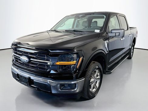 Used 2025 Ford F150 XLT w/ Equipment Group 301A Standard RWD image 4