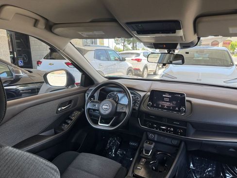 Used 2023 Nissan Rogue SV FWD image 35