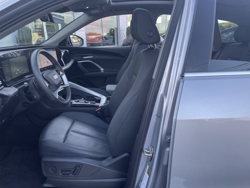 Certified 2025 Audi Q5 Premium w/ Convenience Package AWD/4WD image 7