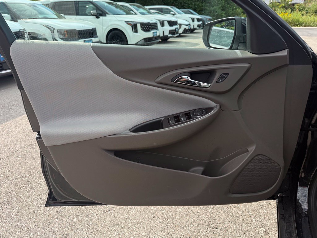 Used 2024 Chevrolet Malibu LS FWD image 7