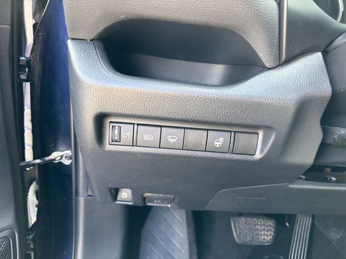 Certified 2020 Toyota RAV4 XLE w/ XLE Grade Weather Package AWD/4WD image 16