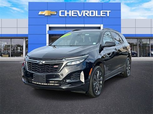Used 2023 Chevrolet Equinox RS w/ RS Leather Package image 4