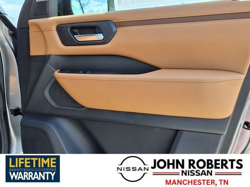 New 2026 Nissan Armada SL w/ Captain's Chari Seat Package image 19