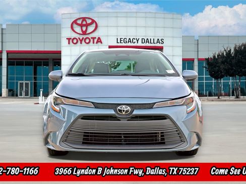 Used 2024 Toyota Corolla LE image 5