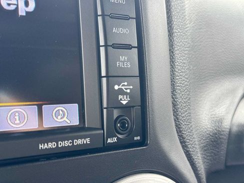 Used 2014 Jeep Wrangler Unlimited Rubicon AWD/4WD image 30
