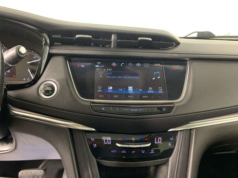 Used 2019 Cadillac XT5 Premium Luxury FWD image 25