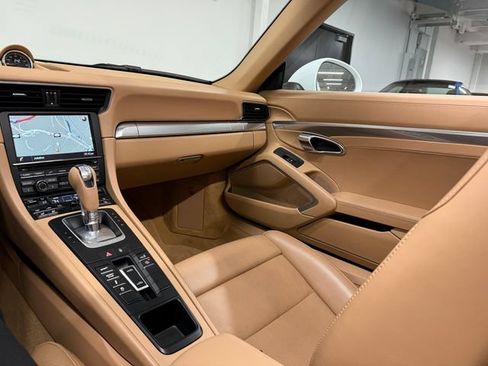 Certified 2016 Porsche 911 Targa 4S AWD/4WD image 15