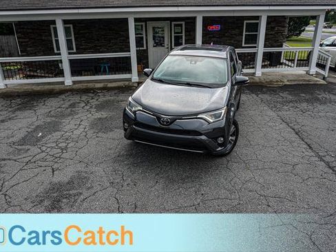 Used 2018 Toyota RAV4 XLE FWD image 3