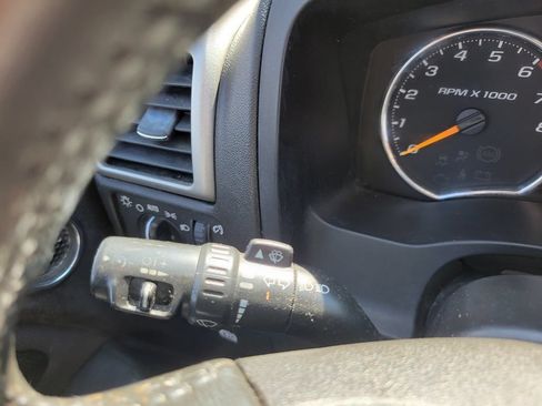 Used 2012 Chevrolet Colorado LT AWD/4WD image 32