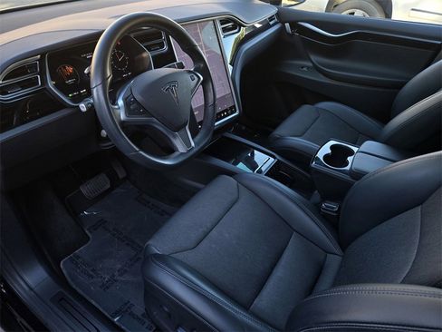 Used 2017 Tesla Model X 100D image 10