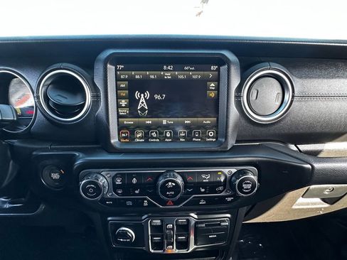 Used 2023 Jeep Wrangler Unlimited Sahara w/ Cold Weather Group AWD/4WD image 23