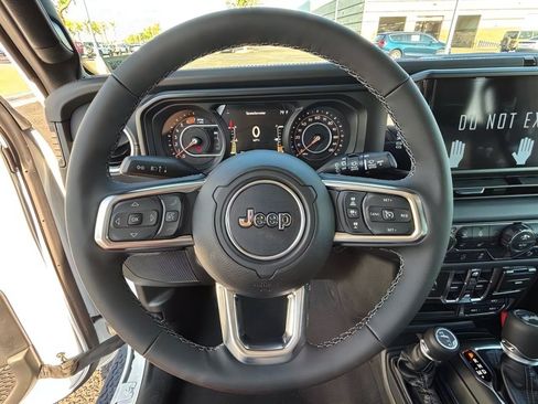 New 2026 Jeep Wrangler Unlimited Sahara AWD/4WD image 12