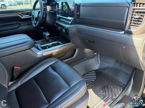 Certified 2024 Chevrolet Silverado 1500 LT Trail Boss w/ LT Trail Boss Premium Package AWD/4WD image 11