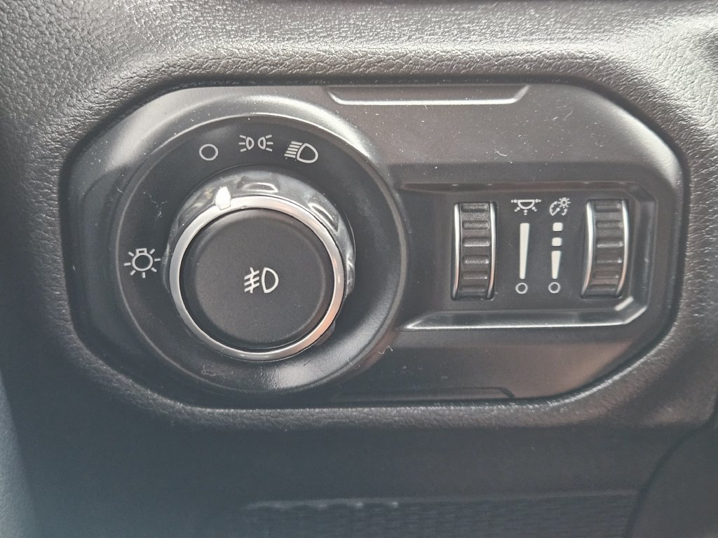 Used 2021 Jeep Wrangler Unlimited Sport AWD/4WD image 22