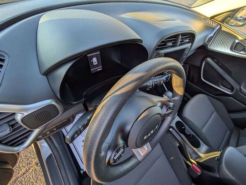 Used 2024 Kia Soul LX w/ Option Group 015 image 15