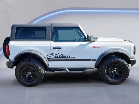 Used 2022 Ford Bronco Big Bend w/ Sasquatch Package AWD/4WD image 2