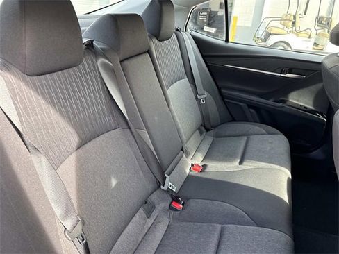 Used 2025 Toyota Camry LE image 9