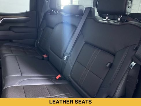 Certified 2023 Chevrolet Silverado 1500 High Country w/ Technology Package AWD/4WD image 13